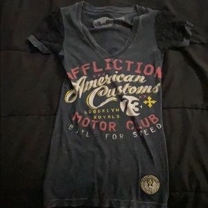 American customs v neck